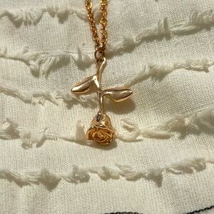 Rose necklace